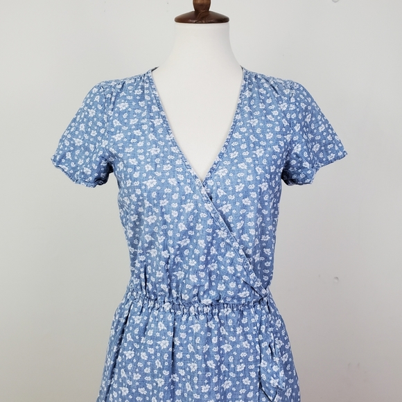 J. Crew Mercantile Floral Chambray Wrap Dress - Picture 3 of 15